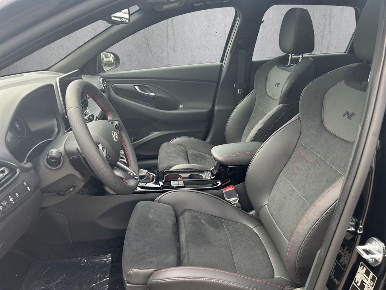 https://csb-strapi-files.fsn1.your-objectstorage.com/inventory-cars/images/fb8221bc779307d9a136c86bd7e7363f3df731c1/9_1280_4318.jpg