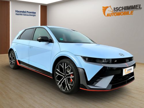 https://csb-strapi-files.fsn1.your-objectstorage.com/inventory-cars/images/fb93de60a288d14ec928bc9c7e0954b736cac053/1_500_2147.jpg