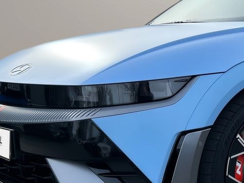 https://csb-strapi-files.fsn1.your-objectstorage.com/inventory-cars/images/fb93de60a288d14ec928bc9c7e0954b736cac053/4_500_5772.jpg