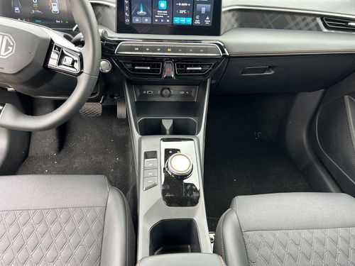 https://csb-strapi-files.fsn1.your-objectstorage.com/inventory-cars/images/fbd78a7bca2b78cdaf46ccb08c846aaad0a8ed34/16_500_5119.jpg