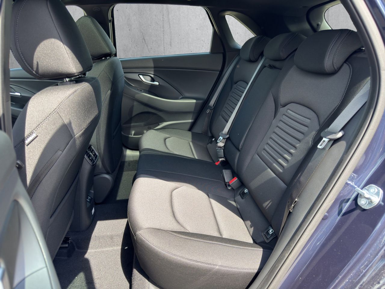 https://csb-strapi-files.fsn1.your-objectstorage.com/inventory-cars/images/fc3c9f10e9f4e94294e1526f6000de06c204e87b/13_1280_6647.jpg