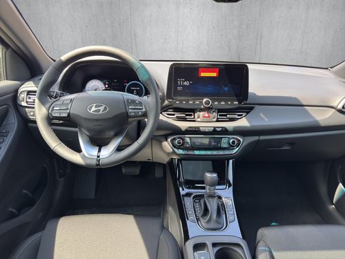 https://csb-strapi-files.fsn1.your-objectstorage.com/inventory-cars/images/fc3c9f10e9f4e94294e1526f6000de06c204e87b/15_500_8835.jpg
