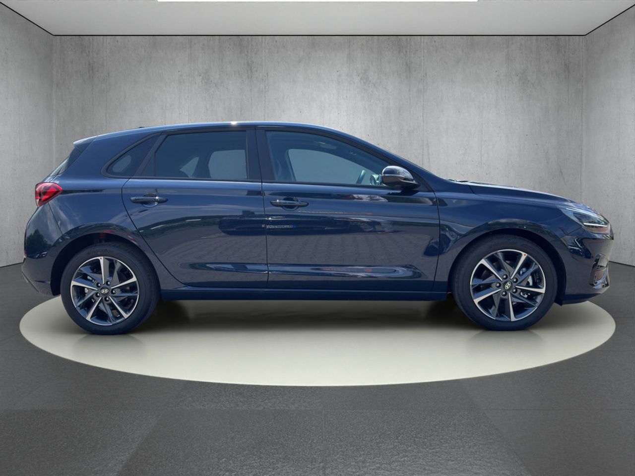 https://csb-strapi-files.fsn1.your-objectstorage.com/inventory-cars/images/fc3c9f10e9f4e94294e1526f6000de06c204e87b/7_1280_5430.jpg