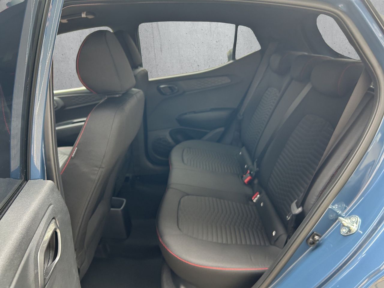 https://csb-strapi-files.fsn1.your-objectstorage.com/inventory-cars/images/fd0677aac2a9f81e6c562429a6d1c3f47076e003/13_1280_9773.jpg