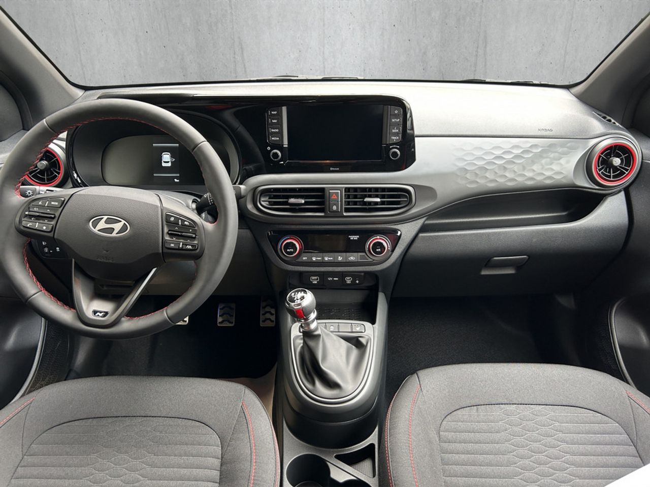 https://csb-strapi-files.fsn1.your-objectstorage.com/inventory-cars/images/fd0677aac2a9f81e6c562429a6d1c3f47076e003/16_1280_1232.jpg