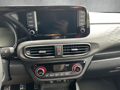 https://csb-strapi-files.fsn1.your-objectstorage.com/inventory-cars/images/fd0677aac2a9f81e6c562429a6d1c3f47076e003/17_500_2931.jpg