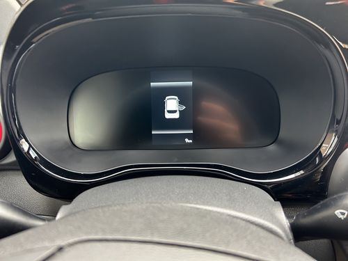 https://csb-strapi-files.fsn1.your-objectstorage.com/inventory-cars/images/fd0677aac2a9f81e6c562429a6d1c3f47076e003/19_500_2662.jpg