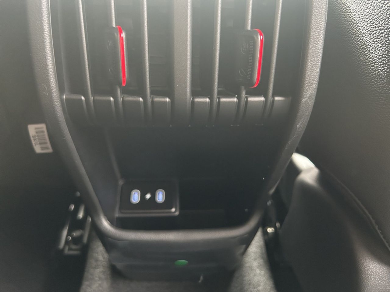 https://csb-strapi-files.fsn1.your-objectstorage.com/inventory-cars/images/fd0940019ccd1ed44434a8bd0334594718f4089f/16_1280_5321.jpg
