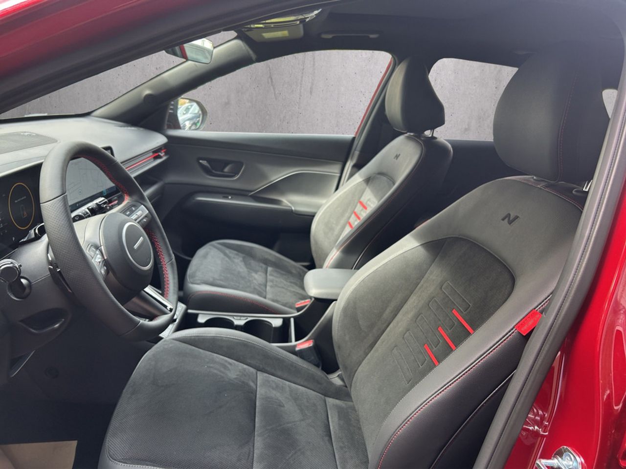 https://csb-strapi-files.fsn1.your-objectstorage.com/inventory-cars/images/fd0940019ccd1ed44434a8bd0334594718f4089f/20_1280_2839.jpg