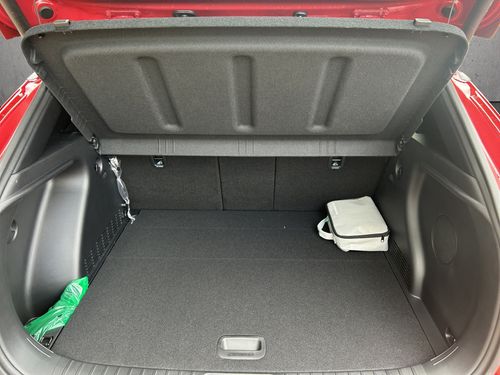 https://csb-strapi-files.fsn1.your-objectstorage.com/inventory-cars/images/fd0940019ccd1ed44434a8bd0334594718f4089f/23_500_4532.jpg