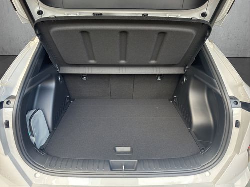 https://csb-strapi-files.fsn1.your-objectstorage.com/inventory-cars/images/fd31e4fe4b492a5462eface3df5ad8d84e1e2e7f/17_500_4475.jpg