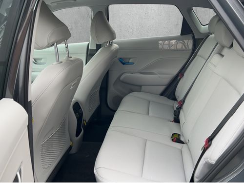 https://csb-strapi-files.fsn1.your-objectstorage.com/inventory-cars/images/fe0adcd8a10d0d29da32df93fb9ce9155d370c44/15_500_1824.jpg