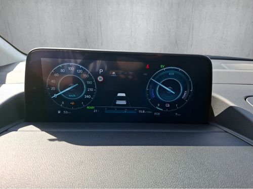 https://csb-strapi-files.fsn1.your-objectstorage.com/inventory-cars/images/ffb86ead50ef4412464a61f79e54770853878958/11_500_6317.jpg