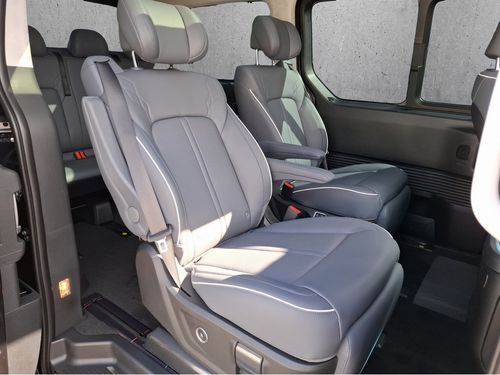 https://csb-strapi-files.fsn1.your-objectstorage.com/inventory-cars/images/ffb86ead50ef4412464a61f79e54770853878958/18_500_5657.jpg