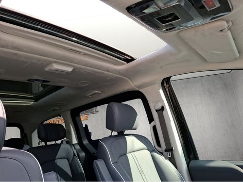 https://csb-strapi-files.fsn1.your-objectstorage.com/inventory-cars/images/ffb86ead50ef4412464a61f79e54770853878958/21_500_9178.jpg