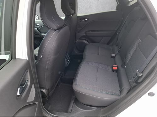 https://csb-strapi-files.fsn1.your-objectstorage.com/inventory-cars/images/fff9b338502f3cee6b898de1e1bb3715159278d8/14_500_3030.jpg