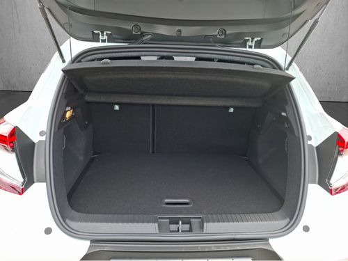 https://csb-strapi-files.fsn1.your-objectstorage.com/inventory-cars/images/fff9b338502f3cee6b898de1e1bb3715159278d8/17_500_2721.jpg